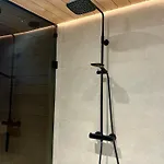 Kataja With Winter Forest Landscape And Wi-fi ロヴァニエミ